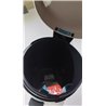 Brabantia - NewIcon Cubo de Pedal 5L - Papelera Pequeña para Baño o Aseo - Tapa de Cierre Suave - Funcionamiento con Pedal Liger