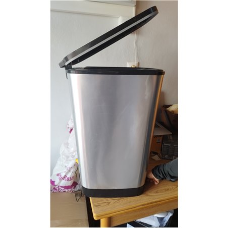 Curver - Cubo de basura Chic Bin con pedal antideslizante 45L, 44,5x 29x 60,5cm, acabado color acero, tapa y aro para bolsa