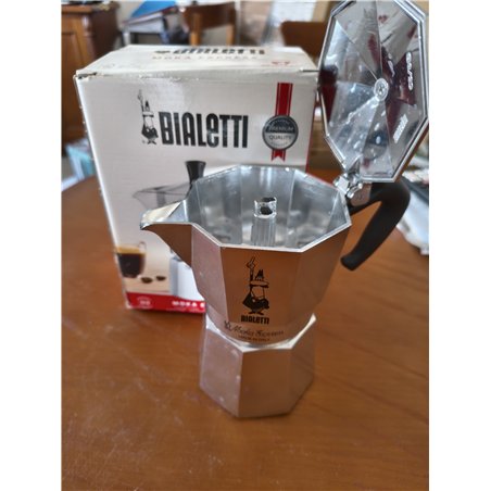 Bialetti - Moka Express: Icónica Cafetera Italiana para Espresso, Auténtico Café Italiano, Cafetera 4 Tazas (190 Ml), Aluminio, 