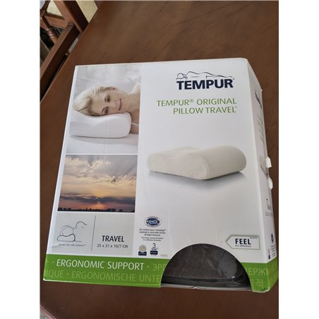 TEMPUR Almohada de viaje, una almohada cervical ergonómica de viaje con bolsa de transporte, Sensación inicial firme, color beig